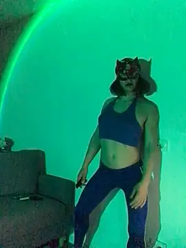 BigAssKi online show from April 22, 2026, 6:20 pm