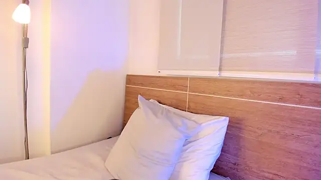 miaa daniels online show from April 21, 2026, 2:56 pm