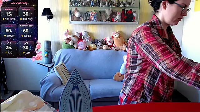 Snapshot of vaders_daughter chatting on May 4, 2026, 9:49 am vaders daughter online show from May 4, 2026, 9:49 am