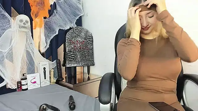 Barbie girl 69 online show from October 29, 2025, 3:36 pm