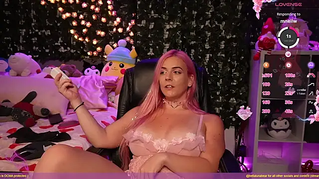 Snapshot of bellalunabear chatting on February 11, 2025, 2:57 am bellalunabear online show from February 11, 2025, 2:57 am