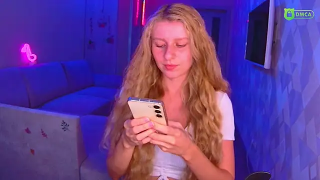 AmaliaQueen online show from October 11, 2025, 2:15 pm