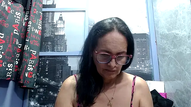 Nastylatinaxxx online show from March 18, 2025, 12:05 am