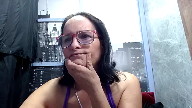 Nastylatinaxxx online show from April 11, 2026, 12:04 am