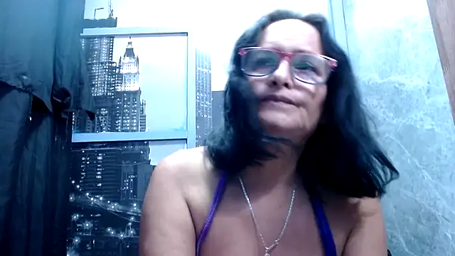 Nastylatinaxxx online show from April 21, 2026, 11:49 am