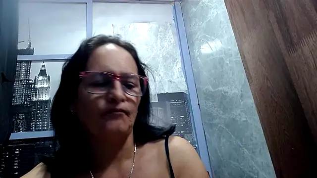 Nastylatinaxxx online show from May 4, 2026, 12:01 pm