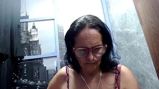 Nastylatinaxxx online show from May 5, 2026, 11:24 pm