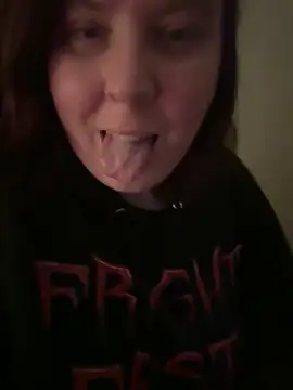 Snapshot of Sexy_Little_SlutAriel chatting on December 4, 2024, 2:09 am Sexy Little SlutAriel online show from December 4, 2024, 2:09 am