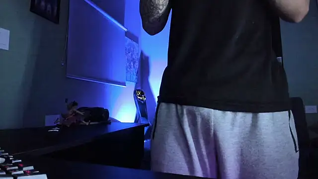 Sisoyalejo420 online show from April 13, 2026, 2:39 am