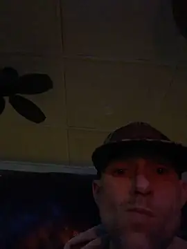 jeffyisabell online show from November 30, 2025, 10:41 am