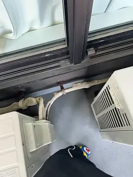 POCARI SWEAT online show from April 28, 2026, 1:26 am