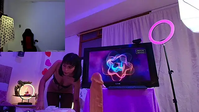 AnnieNasty online show from February 28, 2025, 12:42 pm