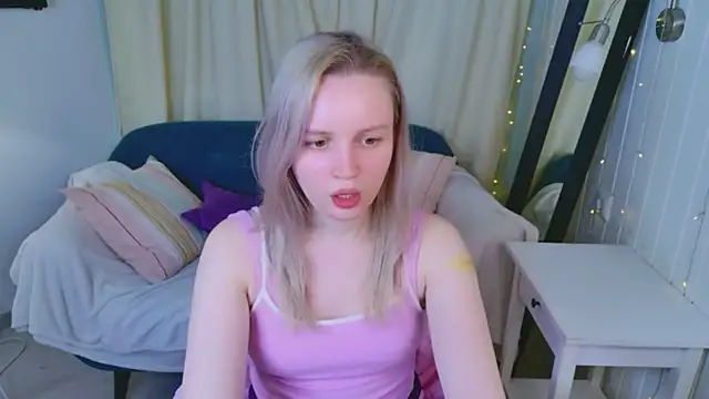 Beatrica Klein online show from March 31, 2026, 3:56 pm