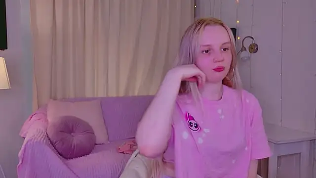 Beatrica Klein online show from May 2, 2026, 3:06 pm