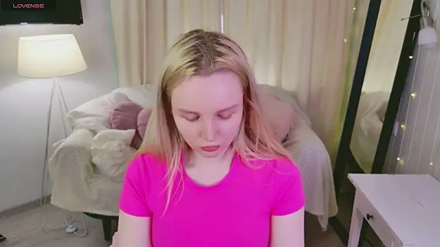 Snapshot of Beatrica_Klein chatting on June 2, 2026, 4:09 pm Beatrica Klein online show from June 2, 2026, 4:09 pm