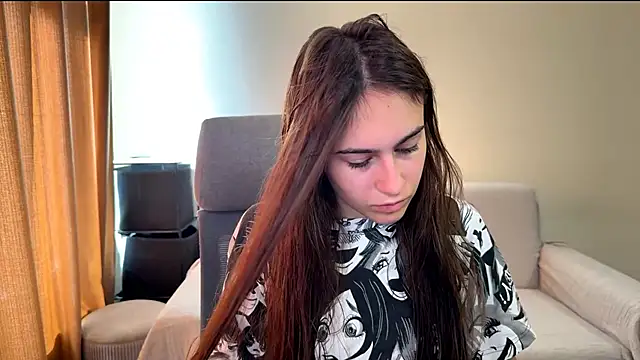 AliceKolltt online show from September 26, 2025, 7:45 am