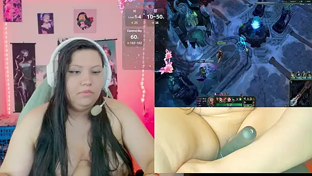 crystal7u7 online show from April 21, 2026, 1:07 am