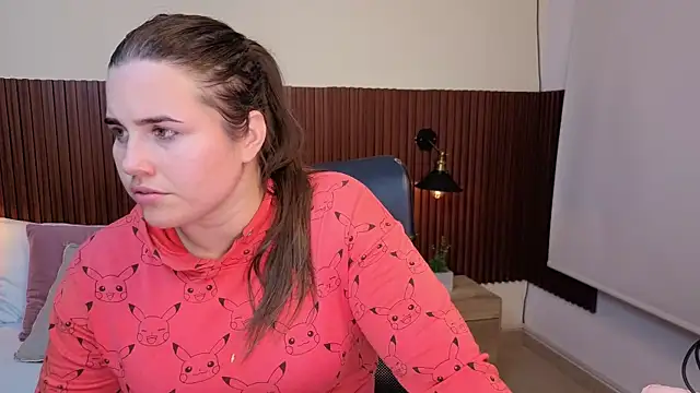 Aabby lee online show from April 21, 2026, 7:39 pm