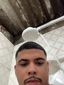 Casal Safado  online show from September 22, 2025, 5:37 pm