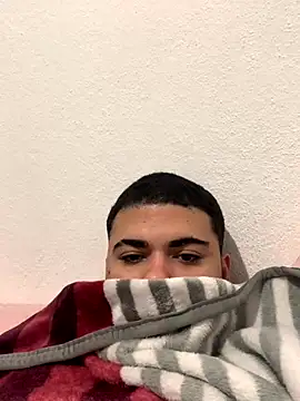 Casal Safado  online show from October 6, 2025, 9:29 am