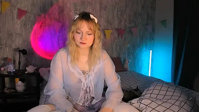 MariaMango online show from March 15, 2025, 8:43 pm