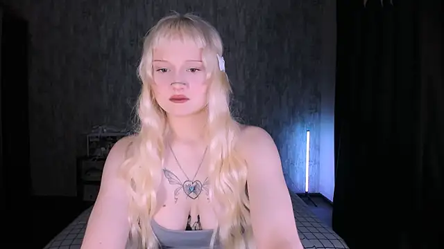 MariaMango online show from November 7, 2025, 2:22 am