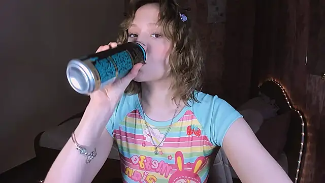 MariaMango online show from April 15, 2026, 6:26 pm