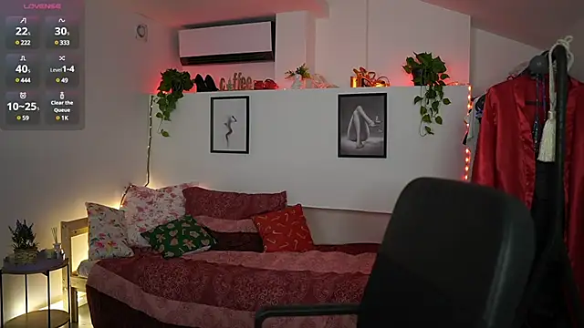 Alexis   Texas online show from January 8, 2025, 11:52 pm