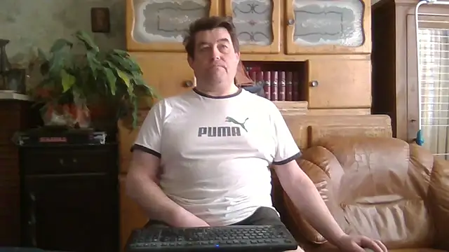 sympatrique online show from March 15, 2025, 10:03 am