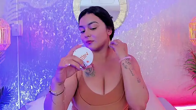 alina stark online show from April 14, 2026, 7:42 pm