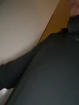 Frank22xx online show from February 21, 2026, 9:49 pm