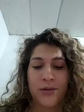 Sara smiiith211 online show from December 1, 2024, 9:37 pm