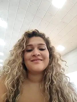 Sara smiiith211 online show from February 27, 2025, 9:25 pm