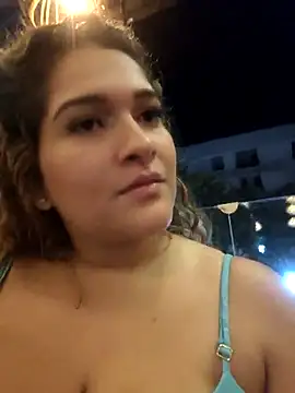 Sara smiiith211 online show from March 20, 2025, 12:19 am