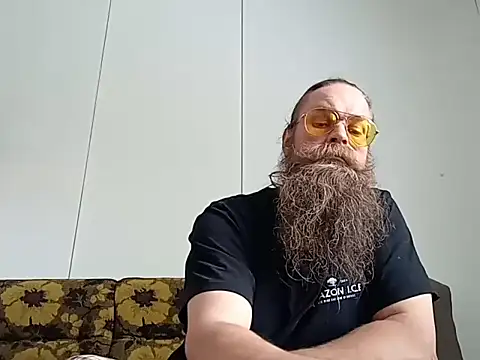 Candylainen online show from June 13, 2026, 10:57 am