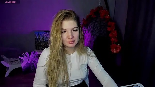 lily williamss online show from October 9, 2025, 2:09 am