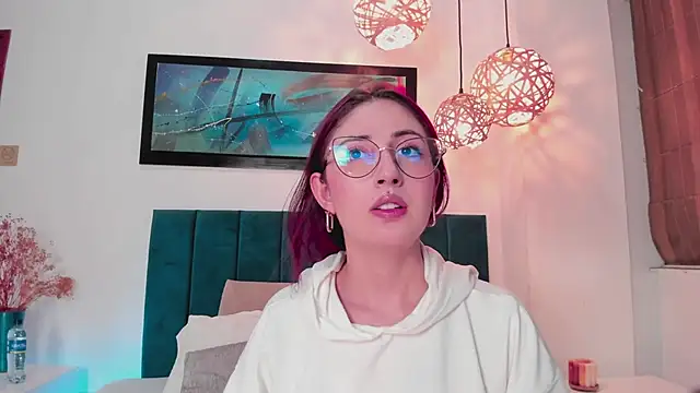 Emilywatsonn online show from September 11, 2025, 12:22 am