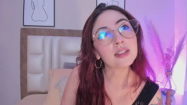 Emilywatsonn online show from September 27, 2025, 12:48 am