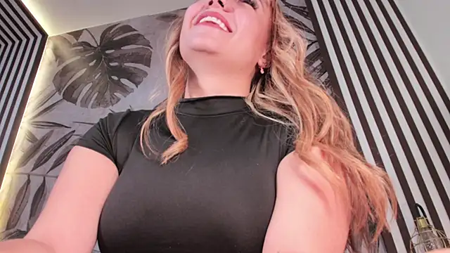 Samaantha-White online show from March 10, 2025, 6:01 pm