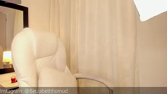 BetzabethHomud0 online show from October 23, 2025, 4:56 am