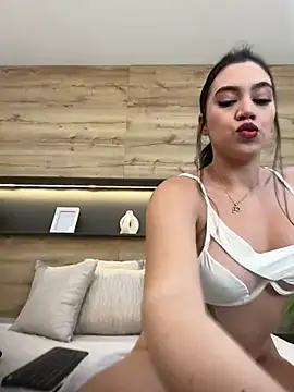 Amelia Rouse online show from January 17, 2025, 11:18 pm