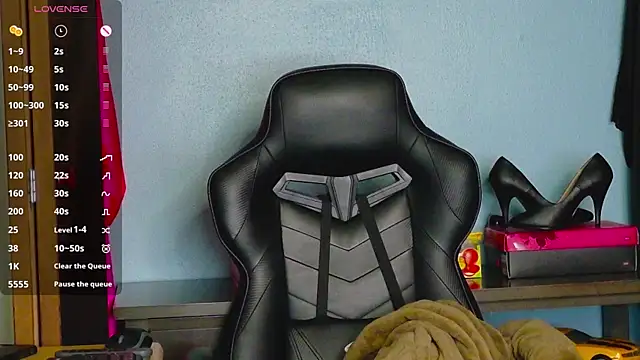 TreeJeanne online show from November 5, 2025, 8:31 pm