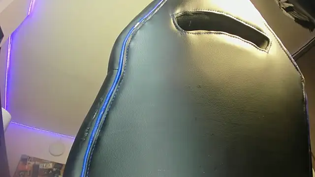 charlie hotxxx online show from January 10, 2025, 2:04 am