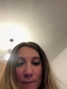 babyyboomm online show from February 4, 2025, 11:06 pm