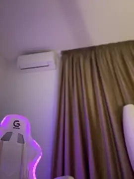 babyyboomm online show from November 23, 2025, 1:49 am