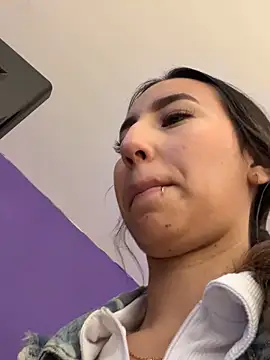 Snapshot of _Emma_Valka chatting on November 1, 2025, 3:58 pm Emma Valka online show from November 1, 2025, 3:58 pm