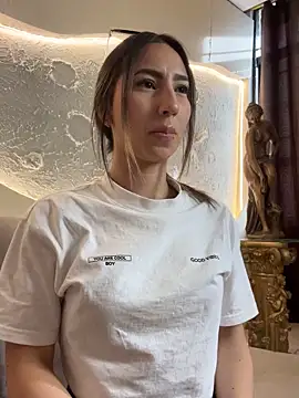 Snapshot of _Emma_Valka chatting on November 11, 2025, 12:16 pm Emma Valka online show from November 11, 2025, 12:16 pm