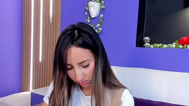 Snapshot of _Emma_Valka chatting on November 24, 2025, 7:24 pm Emma Valka online show from November 24, 2025, 7:24 pm