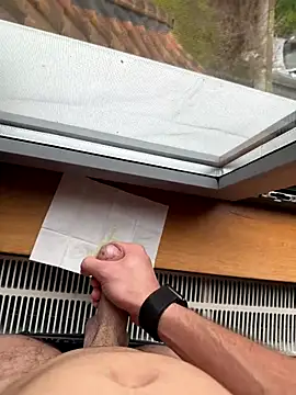 Siggidc2n online show from December 16, 2025, 11:26 am