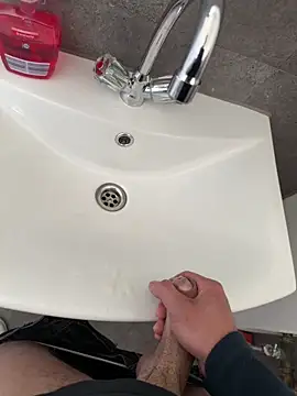 Siggidc2n online show from April 22, 2026, 6:49 am